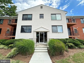 125 Clubhouse Dr SW Unit 6, Leesburg, VA 20175