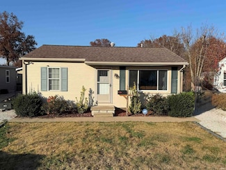 2016 Shelby Ave, Evansville, IN 47714
