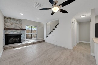 3506 Ocee St, Houston, TX 77063