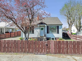 602 Adell Ave, Filer, ID 83328