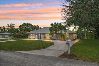 1961 NE Ida Place, Jensen Beach, FL 34957