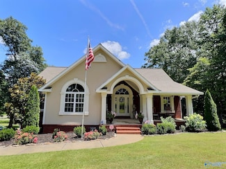 125 Kelly St, Rainbow City, AL 35906