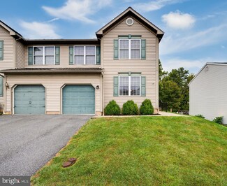 624 Frederick St, Reading, PA 19608