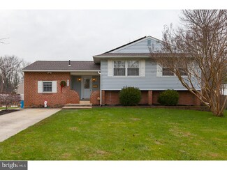259 Ashton Dr, Gibbstown, NJ 08027