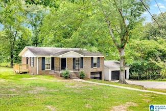 2001 Eugene St, Fultondale, AL 35068