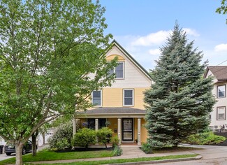 20 Hawthorne St, Watertown, MA 02472