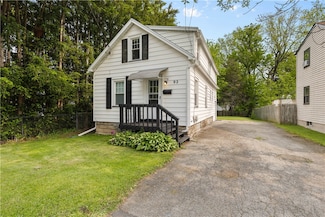 92 Strohm St, Rochester, NY 14612