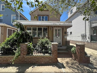 44 W 16th St, Bayonne, NJ 07002