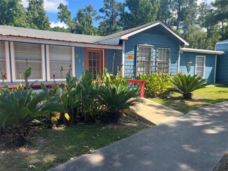 311 White Bass Ln, Livingston, TX 77351