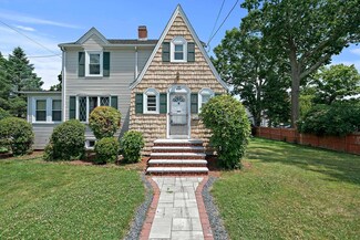 16 Washington St, Braintree, MA 02184