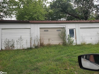 1017 9th St, Corning, IA 50841