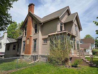 318 W King St, Owosso, MI 48867