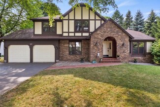 107 Briar Wood Ln, Rochester, NY 14626