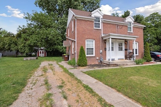 717 Oxford Ct, Adrian, MI 49221