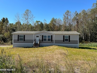 825 Mcnair Rd, Plymouth, NC 27962