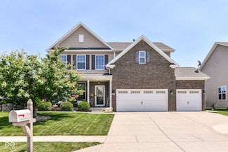 7733 Chestnut Eagle Ct, Zionsville, IN 46077