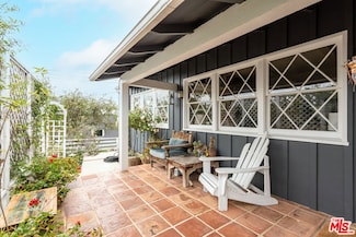 8855 Appian Way, Los Angeles, CA 90046