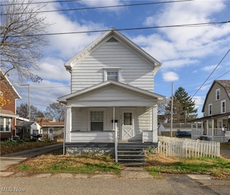 219 5th Dr NW, New Philadelphia, OH 44663