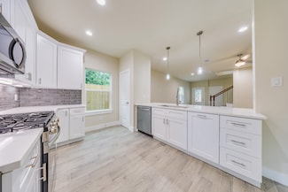10512 Exeter St, Houston, TX 77093