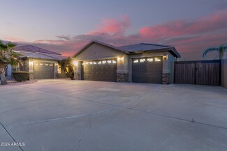 3211 W Quail Track Dr, Phoenix, AZ 85083