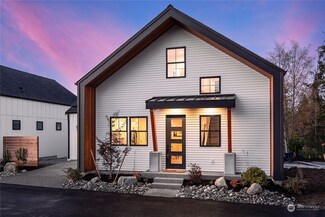 3919 Crosswinds Ct, Anacortes, WA 98221