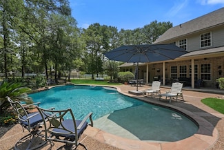 711 Valley Commons Dr, Huffman, TX 77336
