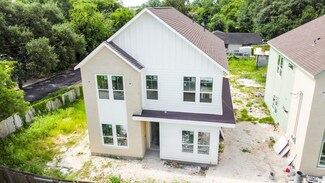 164 Wallace St, Houston, TX 77022
