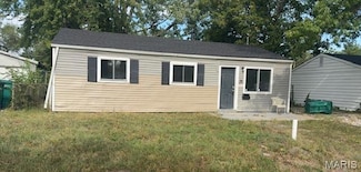 9 Saint Lambert Dr, East Saint Louis, IL 62206