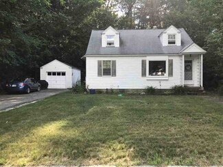 88 Newgate Cir, Manchester, NH 03102