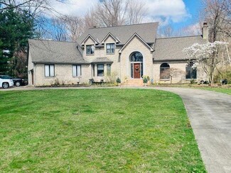 5144 Etna Rd, Columbus, OH 43213