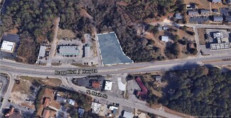 206 Zigler Cir, Spring Lake, NC 28390