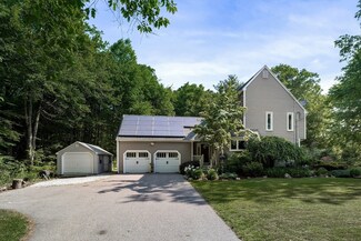 61 Northbridge Rd, Mendon, MA 01756