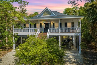 3309 Myrtle St, Edisto Island, SC 29438