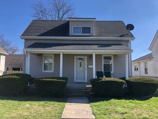611 W 7th St, Rushville, IN 46173