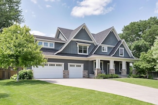 5516 Chantrey Rd, Edina, MN 55436