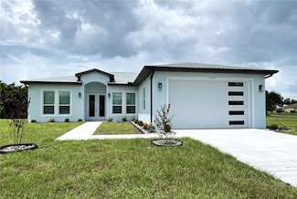 1215 Rio de Janeiro Ave, Punta Gorda, FL 33983