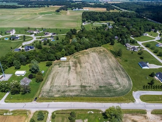3672 State Route 160, Highland, IL 62249