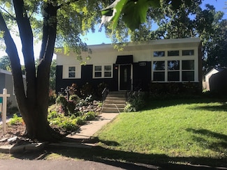 414 Ridge Ct, Wauconda, IL 60084
