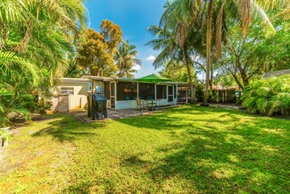 5720 Simms St, Hollywood, FL 33021