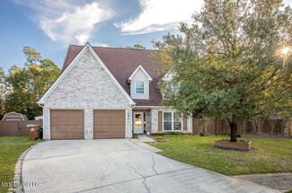 792 Gentry St, Biloxi, MS 39532