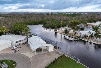 3952 Blueberry Ln, Saint James City, FL 33956