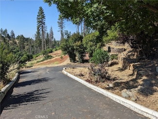 1880 Stearns Rd, Paradise, CA 95969