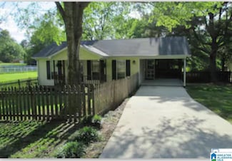 138 Woodard Dr, Oneonta, AL 35121