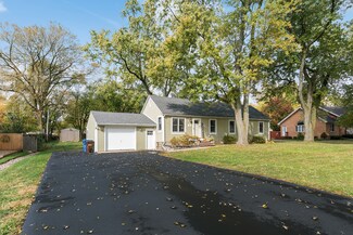 829 S Cedar Rd, New Lenox, IL 60451