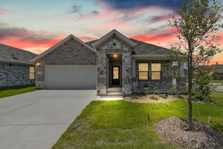 210 Sugarlands Dr, Greenville, TX 75402