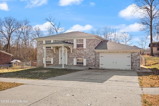 250 Indiana Trail, Radcliff, KY 40160