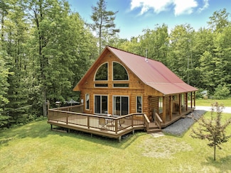 362 N Raymond Rd, Poland, ME 04274