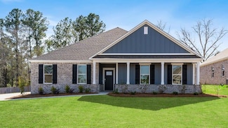 104 Laney Ln, Dothan, AL 36305