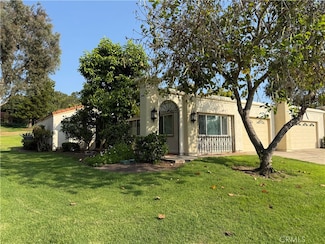 5460 Paseo Del Lago E Unit A, Laguna Woods, CA 92637