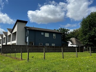 1617 Hardy St, Houston, TX 77026
